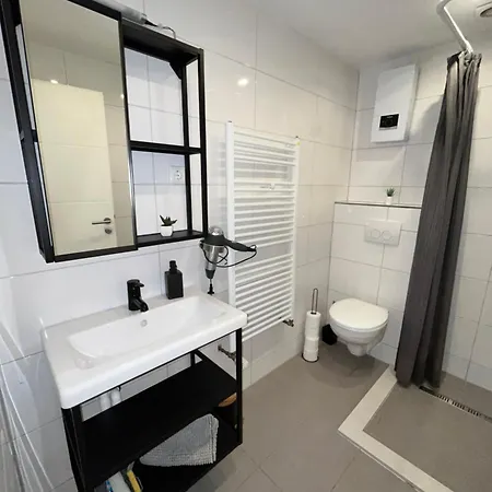 Apartment Central 10B 40Qm Wi-Fi Free Parking Calm Back House Dortmund Exterior foto